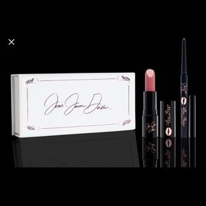 Jessie James Decker lip kit